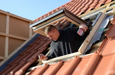 Pose de fenêtres de toit Velux à Robecq